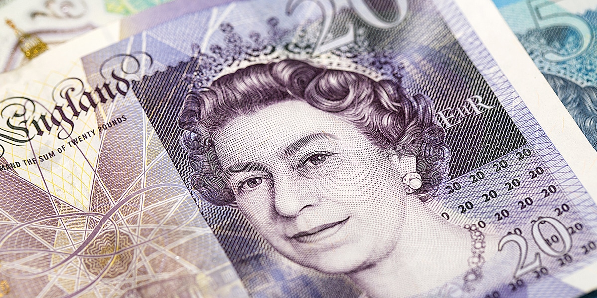 Cash featuring Queen Elizabeth II