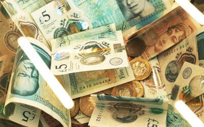 UK consumers turning back to cash to save money and beat costs